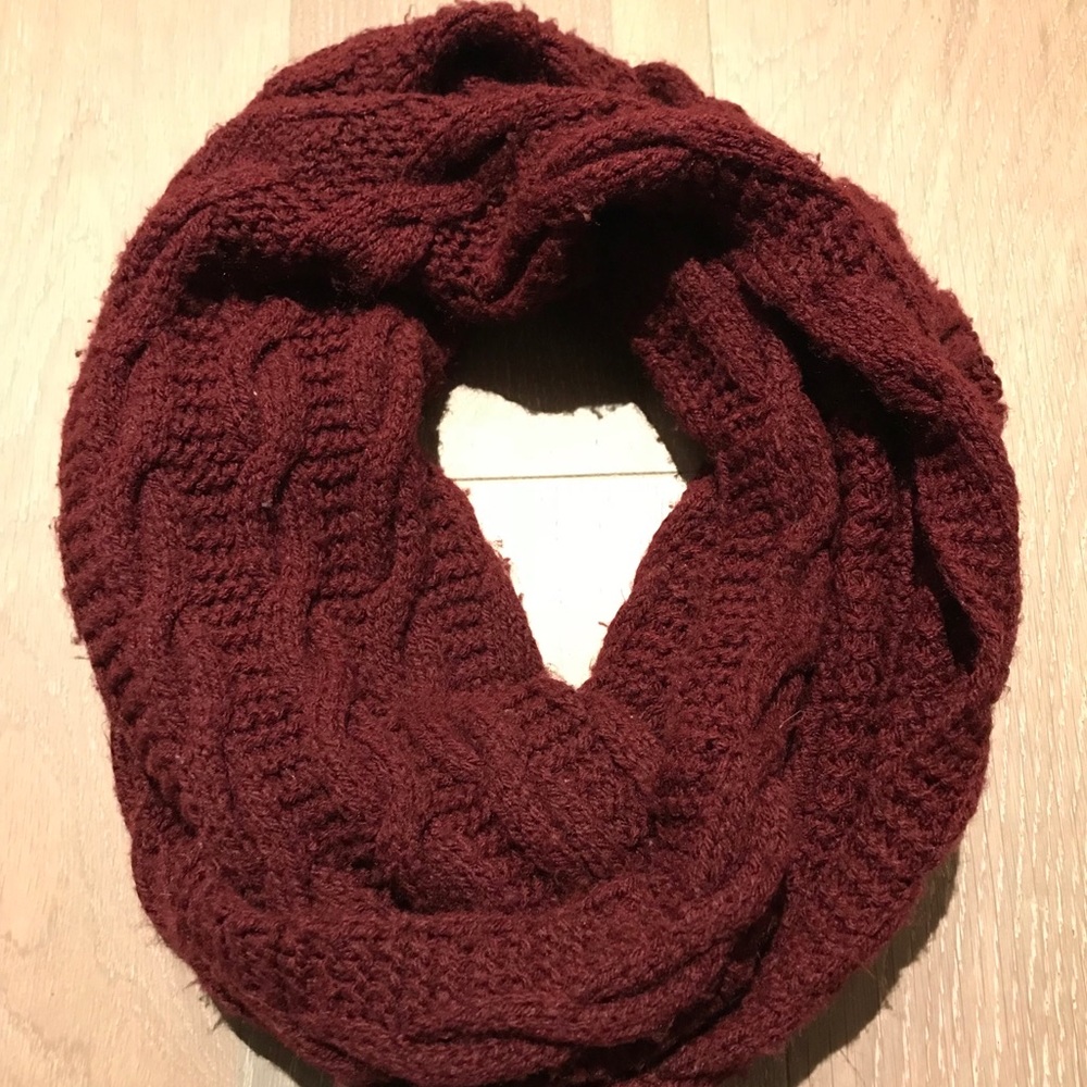2 for $17 Handmade wool scarf - Burgundy